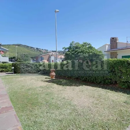 Marco Polo, 3 Camere, Clima, Giardino E Posto Auto, A 50 M Dal Mare! By Alfareal *