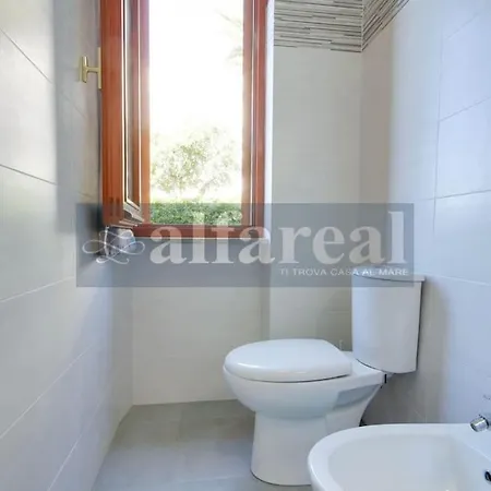 公寓 Marco Polo, 3 Camere, Clima, Giardino E Posto Auto, A 50 M Dal Mare! By Alfareal *